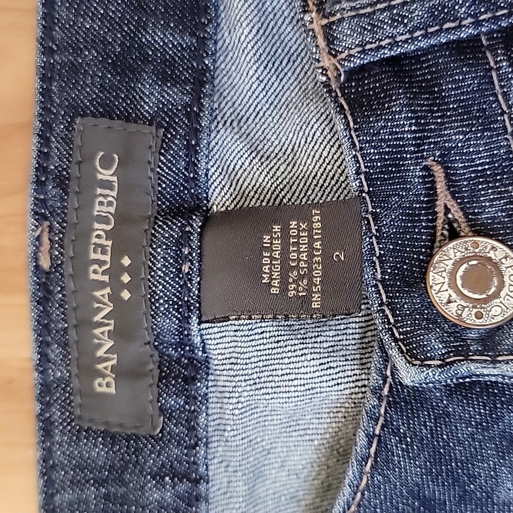 Banana Republic Dark Blue Cropped Jeans With Red Accents On Cuffs - Rockabilly - Picture 3 of 5